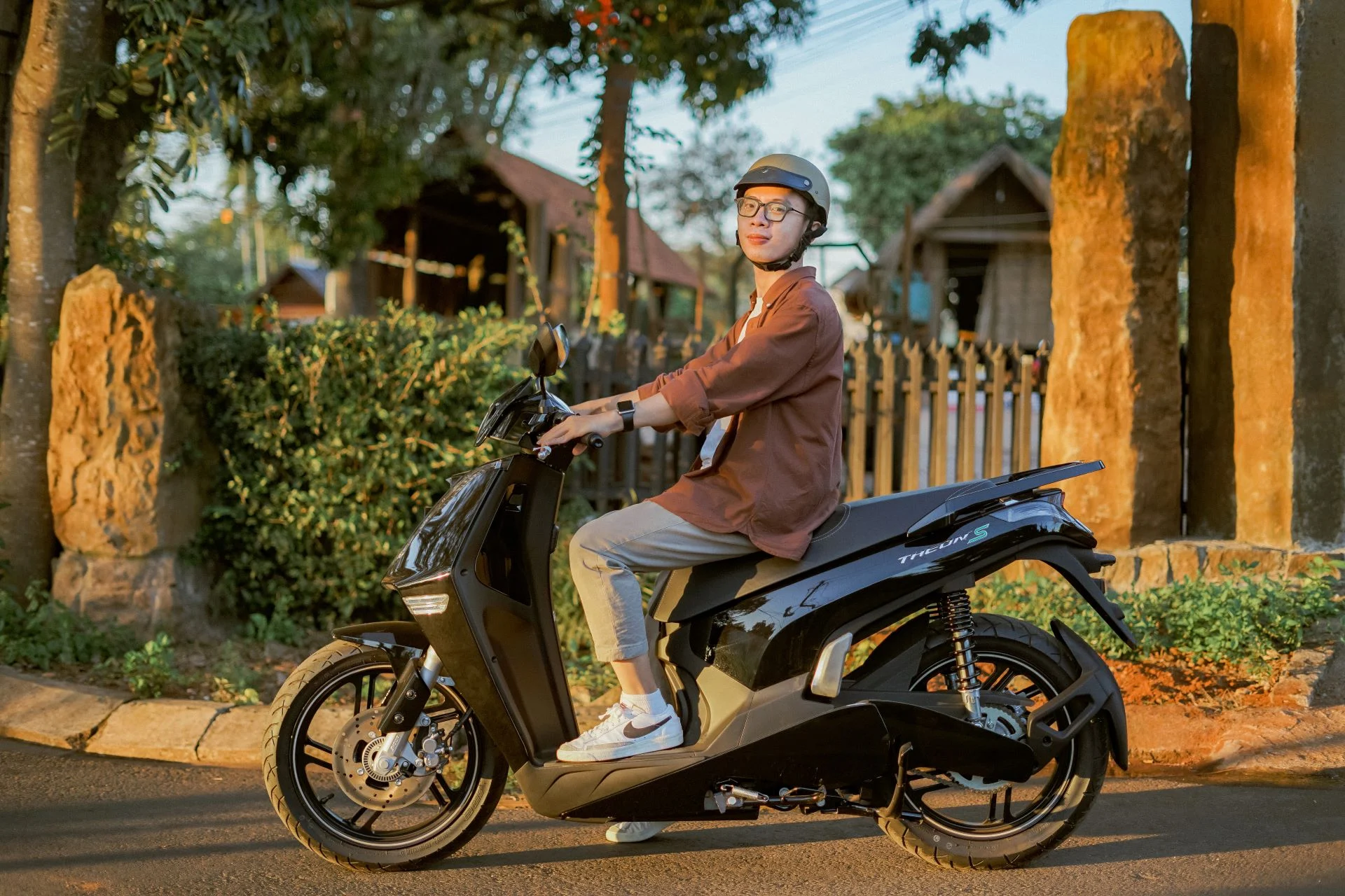 Nhiều người Việt lựa chọn chuyển hướng sống xanh sang xe điện